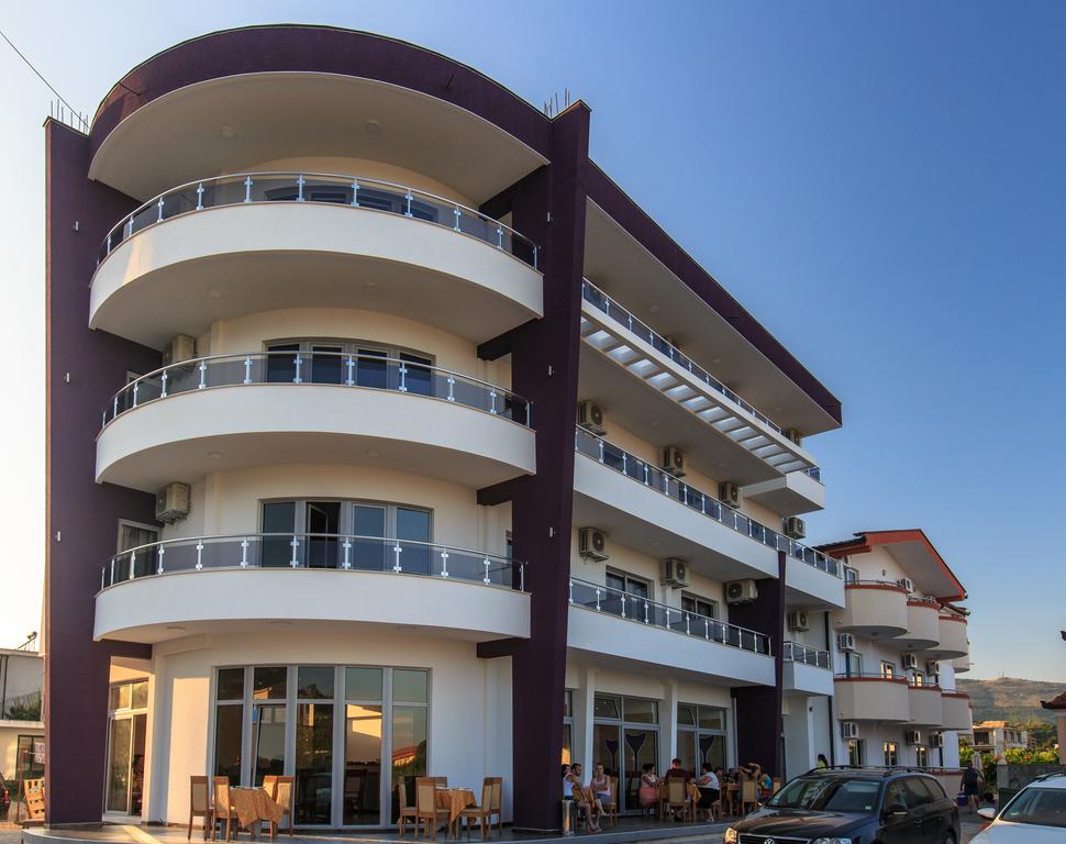 Hotel Edita Улцинь Экстерьер фото
