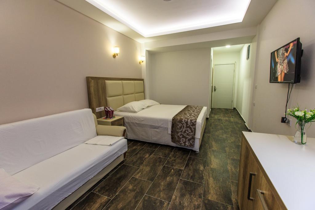 Hotel Edita Улцинь Экстерьер фото